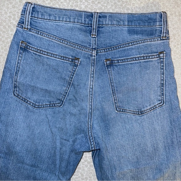 Abercrombie High Rise Mom Jean - Picture 4 of 4